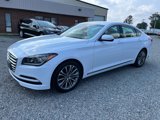 Used 2015 Hyundai Genesis 3.8 image 2