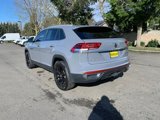 Used 2020 Volkswagen Atlas Cross Sport SE image 3