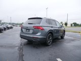 Used 2024 Volkswagen Tiguan SE image 3