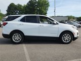 Used 2023 Chevrolet Equinox LT image 2