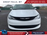 Used 2023 Chrysler Voyager LX image 2
