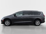 Used 2021 Chrysler Voyager Lxi image 2
