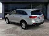 Used 2016 Kia Sorento LX w/ LX Convenience Package image 5