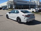 Used 2022 Toyota Camry SE image 5