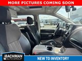 Used 2014 Chrysler Town & Country Touring-L image 3