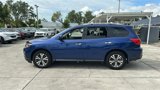 Used 2017 Nissan Pathfinder SV image 4