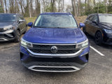 Certified 2022 Volkswagen Taos SE w/ Panoramic Sunroof Package image 2