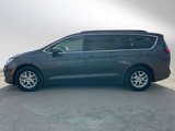 Used 2022 Chrysler Pacifica Touring-L image 2