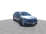 Used 2024 Volkswagen Jetta SE image 3