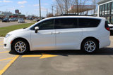 Used 2017 Chrysler Pacifica Touring Plus w/ Tire & Wheel Group image 4