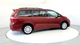 Used 2017 Toyota Sienna Limited Premium image 6