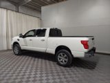 Used 2018 Nissan Titan SV image 2