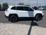 Used 2019 Jeep Cherokee Trailhawk image 6