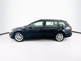 Used 2017 Volkswagen Golf SE image 4