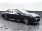 Used 2021 Toyota Camry SE image 3