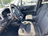Used 2017 Jeep Renegade Latitude w/ Popular Equipment Group image 5