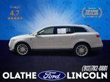 Used 2019 Lincoln MKT AWD image 2