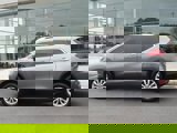 Used 2018 Nissan Rogue SV image 3