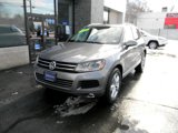 Used 2013 Volkswagen Touareg Sport image 4
