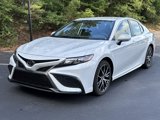 Used 2023 Toyota Camry SE image 3