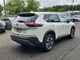 Used 2022 Nissan Rogue SV image 5