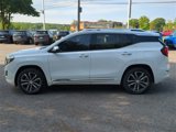 Used 2020 GMC Terrain Denali w/ Denali Premium Package image 2