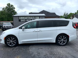 Used 2017 Chrysler Pacifica Limited image 2