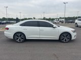 Used 2021 Volkswagen Passat 2.0T SE image 5