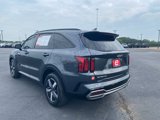 Used 2023 Kia Sorento S image 5