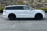 Used 2021 Lincoln Aviator Reserve w/ Equipment Group 210A image 2