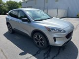 Used 2021 Ford Escape SE w/ SE Sport Appearance Package image 3