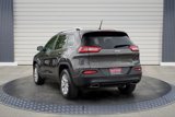 Used 2017 Jeep Cherokee Latitude image 5