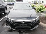 Used 2018 Honda Accord Touring image 2