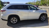 Used 2014 Toyota Highlander XLE image 4