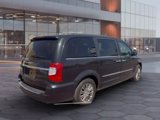 Used 2014 Chrysler Town & Country Touring-L w/ Driver Convenience Group image 2