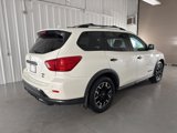 Used 2020 Nissan Pathfinder SL image 6