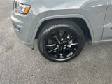 Used 2019 Jeep Grand Cherokee Altitude image 2