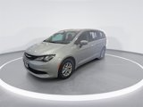 Used 2023 Chrysler Voyager LX image 4