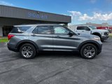 Used 2023 Ford Explorer XLT w/ Equipment Group 202A image 3