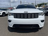 Used 2020 Jeep Grand Cherokee Altitude image 2