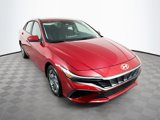 Used 2024 Hyundai Elantra SEL image 3