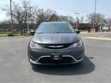 Used 2017 Chrysler Pacifica Touring-L image 6