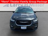 Used 2022 Chrysler Pacifica Touring-L w/ Uconnect Theater Family Group image 5