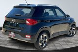 Used 2024 Hyundai Venue SEL image 2