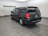 Used 2018 Dodge Grand Caravan SE w/ UConnect Hands-Free Group image 5