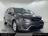Used 2017 Chrysler Pacifica Touring-L w/ Tire & Wheel Group image 4