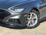 Used 2023 Hyundai Sonata SEL image 3