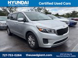 Used 2017 Kia Sedona LX w/ LX Essentials Premium Package image 4