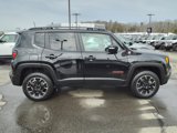 Used 2023 Jeep Renegade Trailhawk w/ Trailer Tow Group image 4
