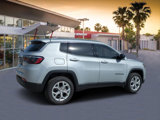 New 2025 Jeep Compass Latitude image 3